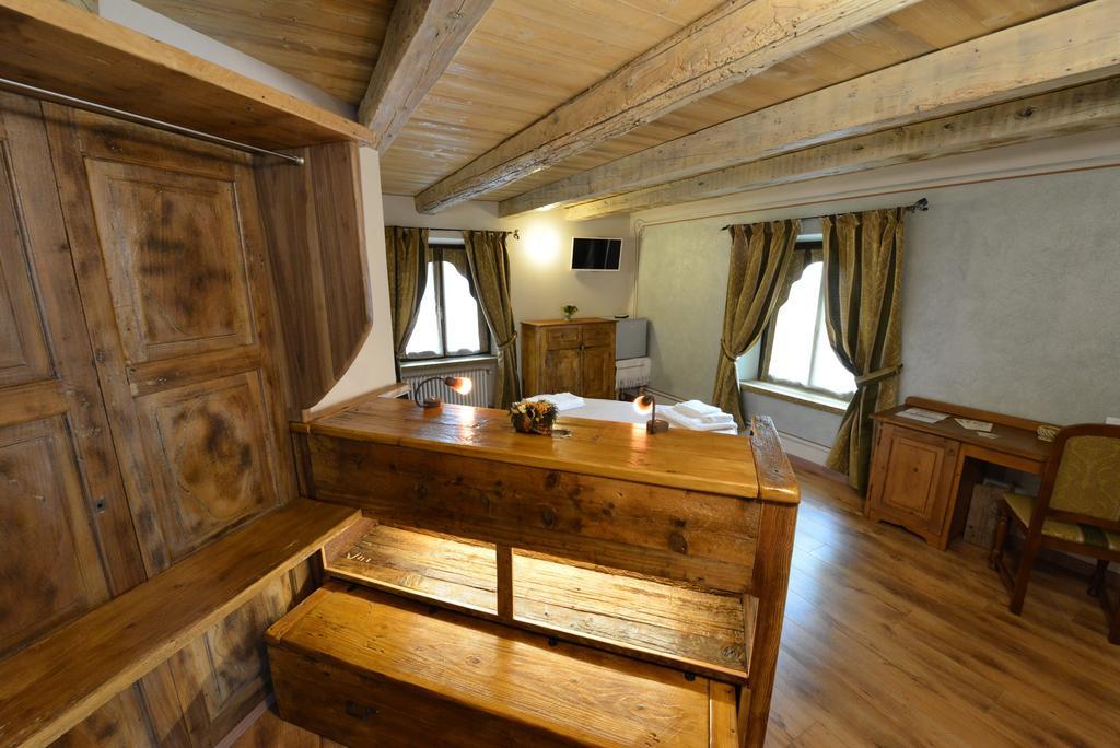 Vecchio Mulino Guest House Aosta Buitenkant foto