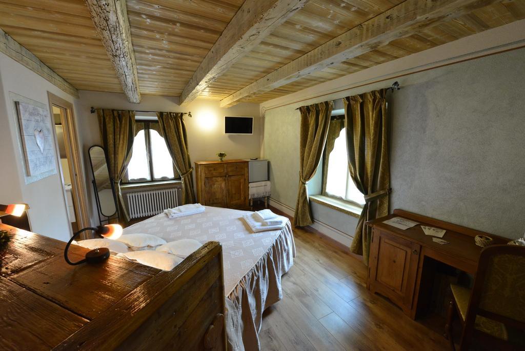 Vecchio Mulino Guest House Aosta Buitenkant foto