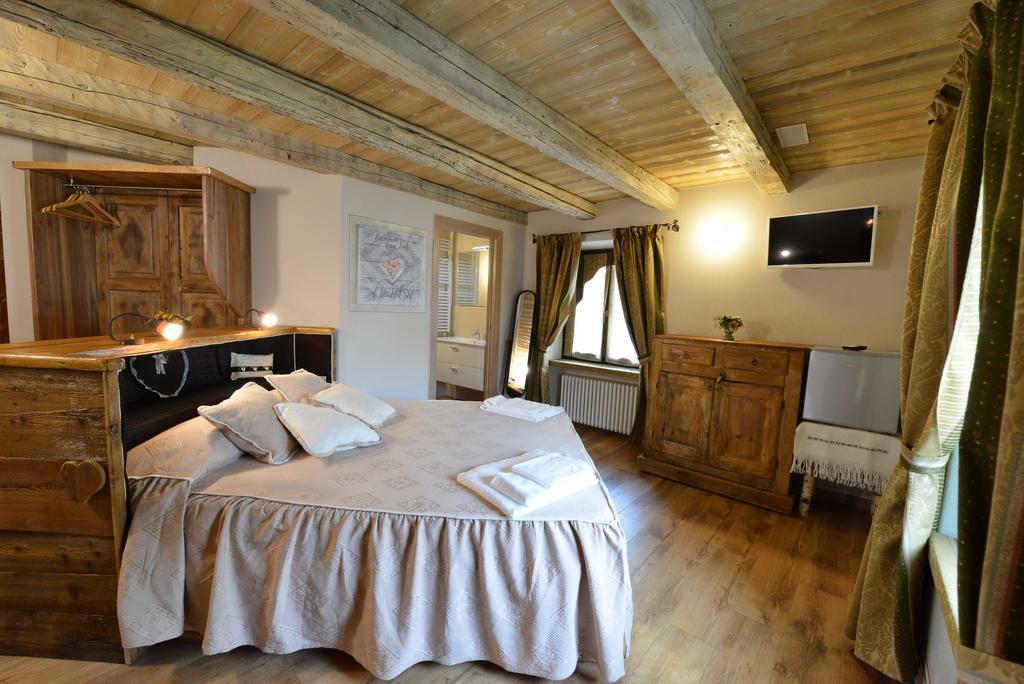 Vecchio Mulino Guest House Aosta Buitenkant foto