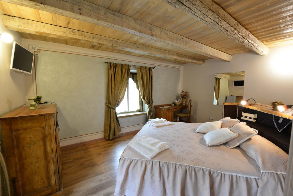Vecchio Mulino Guest House Aosta Buitenkant foto