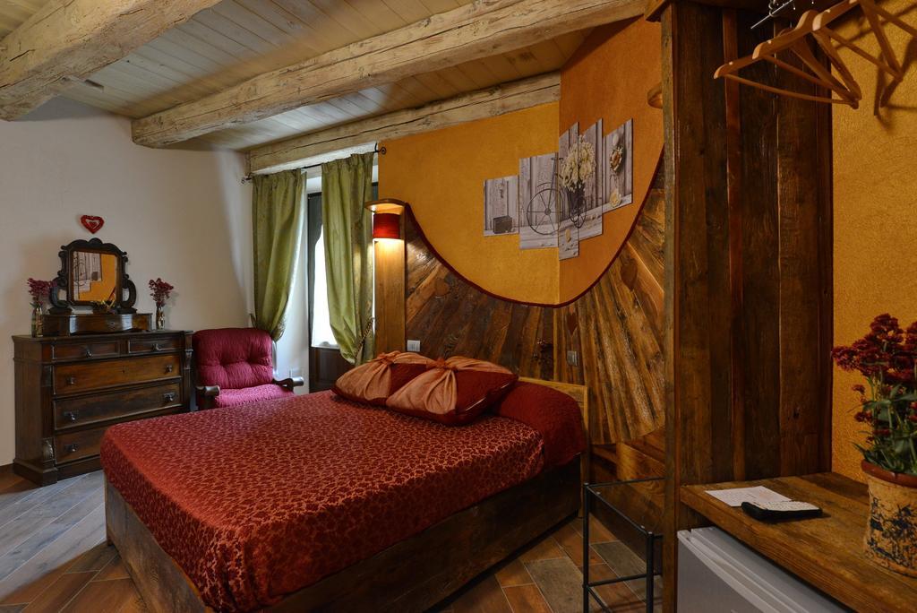 Vecchio Mulino Guest House Aosta Buitenkant foto