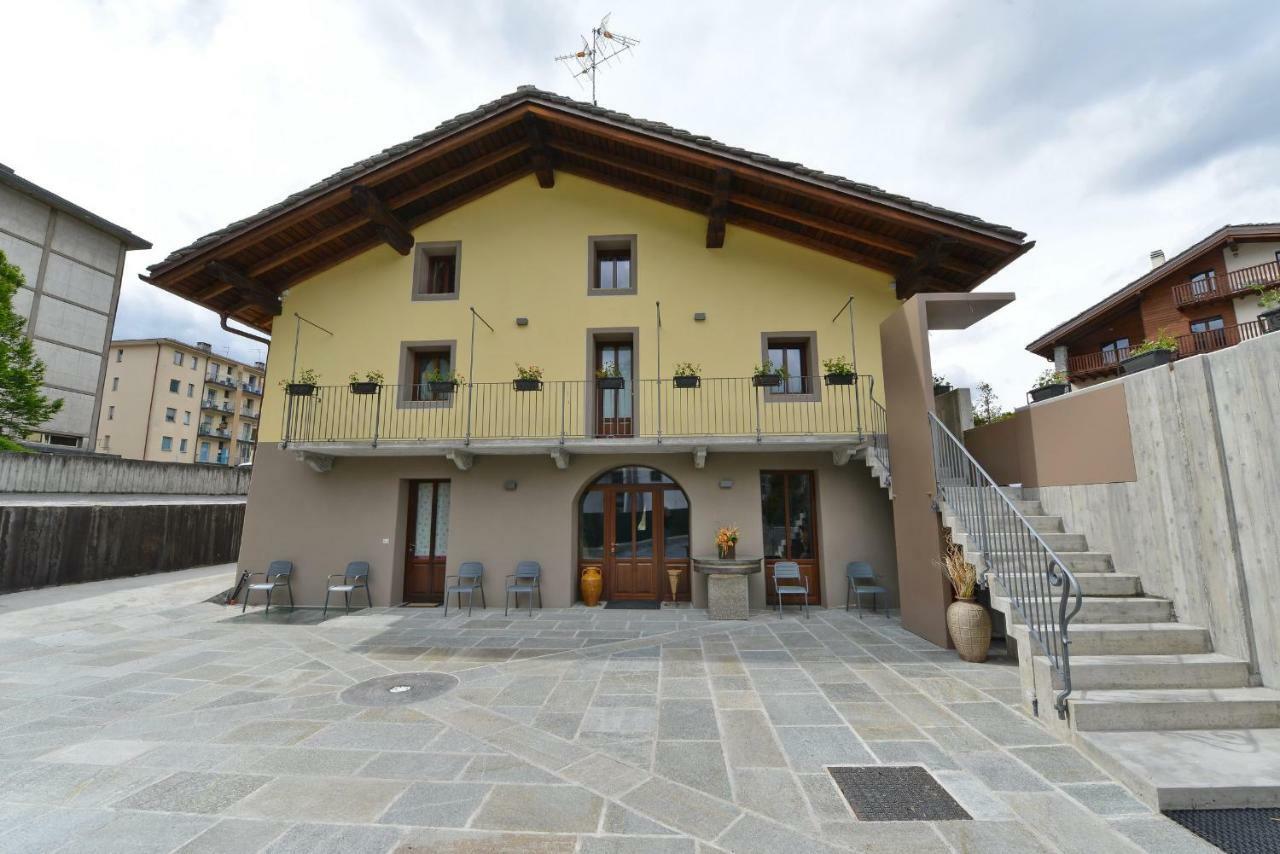 Vecchio Mulino Guest House Aosta Buitenkant foto